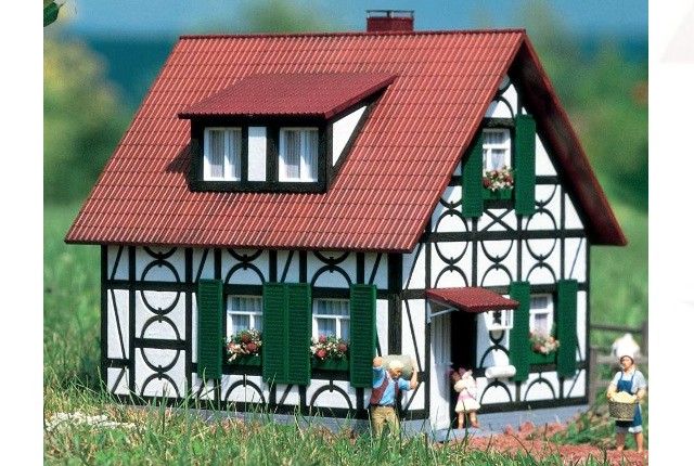 Piko 62053 - Frank's Timbered House