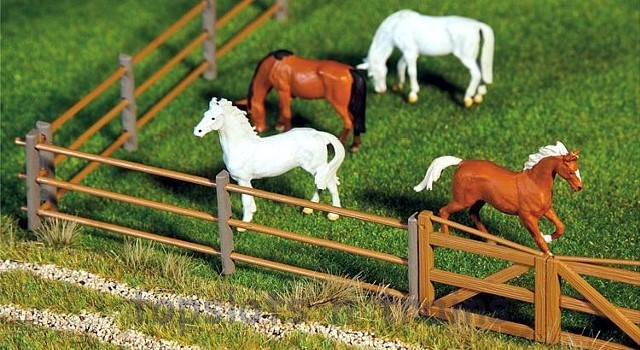 Faller 180430 OO/HO Scale Model Kit - Paddock Fencing Pack 1 - Overall Length 876 mm