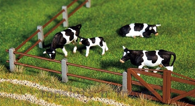Faller 180431 OO/HO Scale Model Kit - Paddock Fencing Pack 2 - Overall Length 876 mm