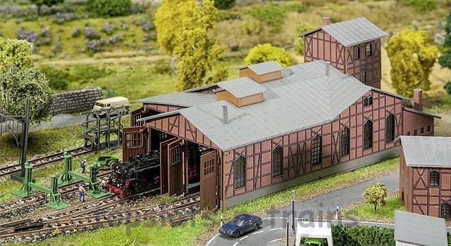 Faller 222113 N Scale Model Kit - 3 Road Engine Shed - Half Timbered Style