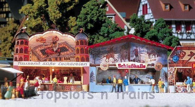Faller 242320 N Scale Fairground Model Kit - 2 X Funfair Stalls III - Shooting And Sweets