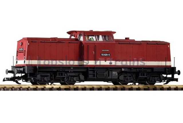 Piko 37561 - DR BR-110 Diesel Locomotive IV