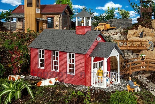 Pola 331085 G Scale - Western Style Small School House Kit