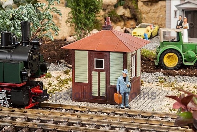 Pola 331201 G Scale - Workers Hut Kit - Shelter For Track Inspectors